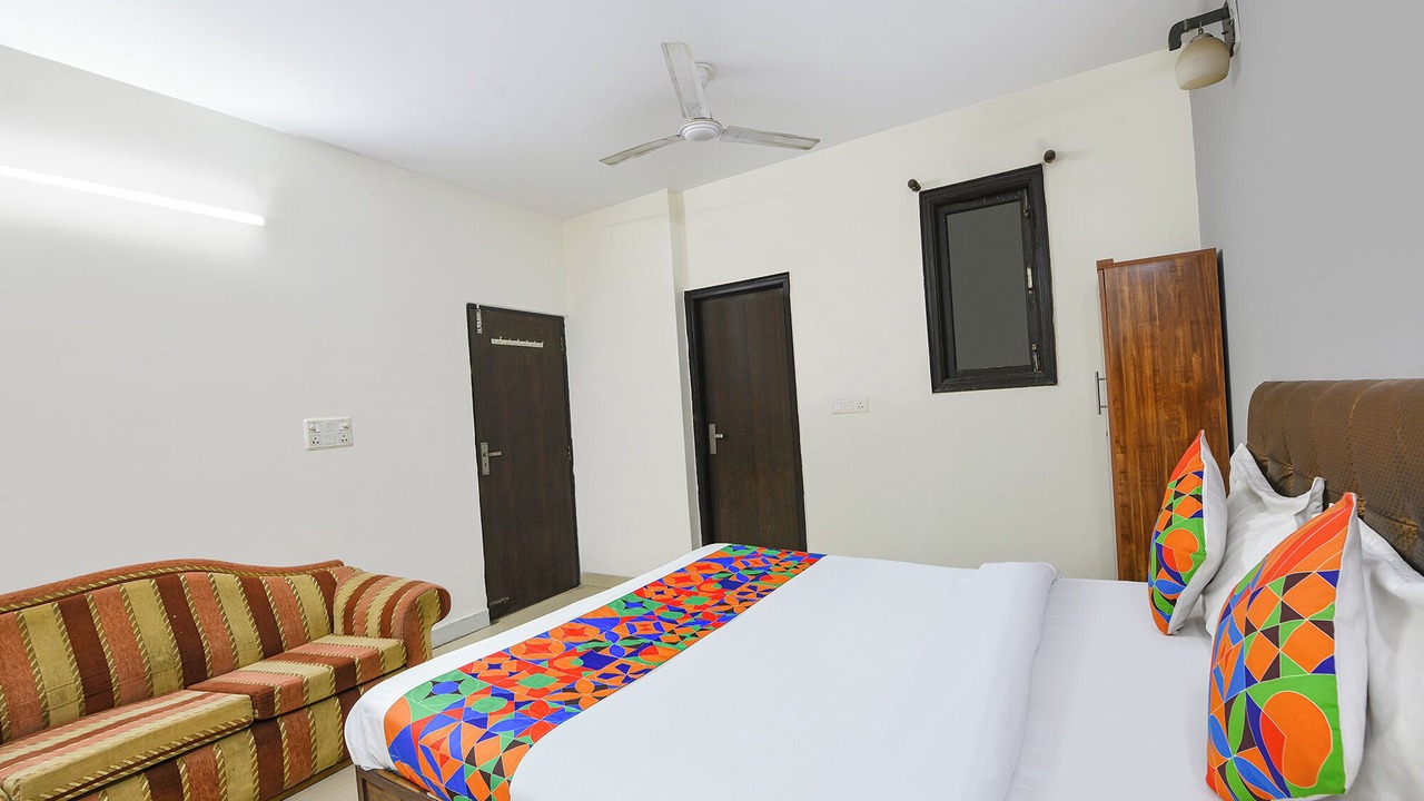 Photo of Bedroom in Govindpuri