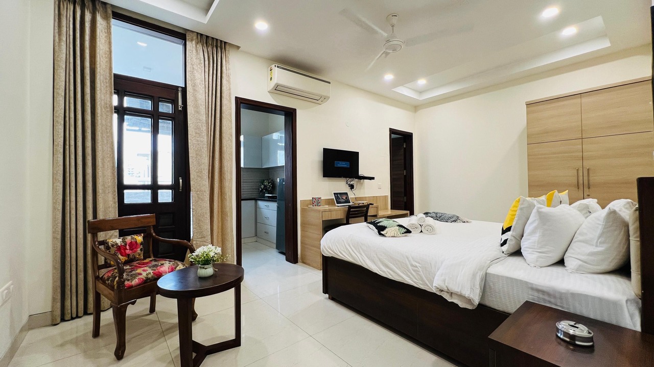 Photo of Bedroom in Sushant Lok
