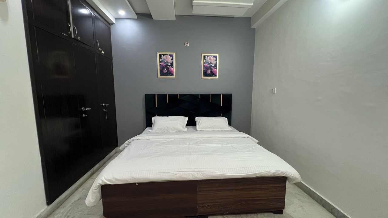 Photo of Bedroom in Greater Noida