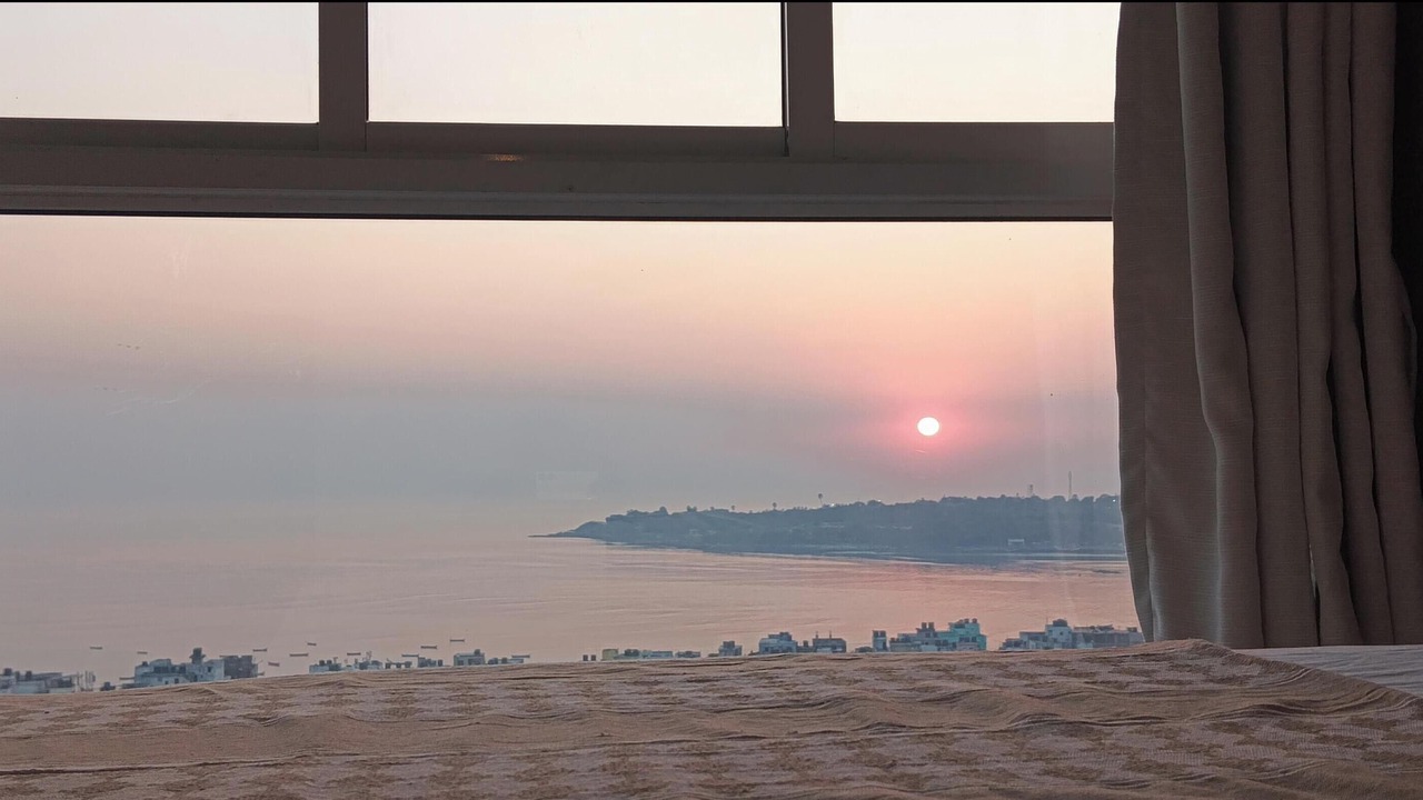 Photo of Bedroom in Versova