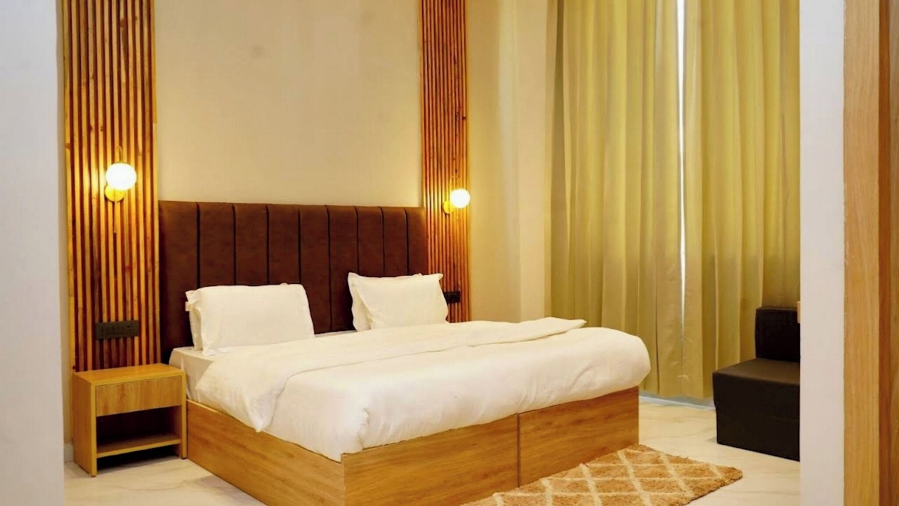 Photo of Bedroom in Tapovan