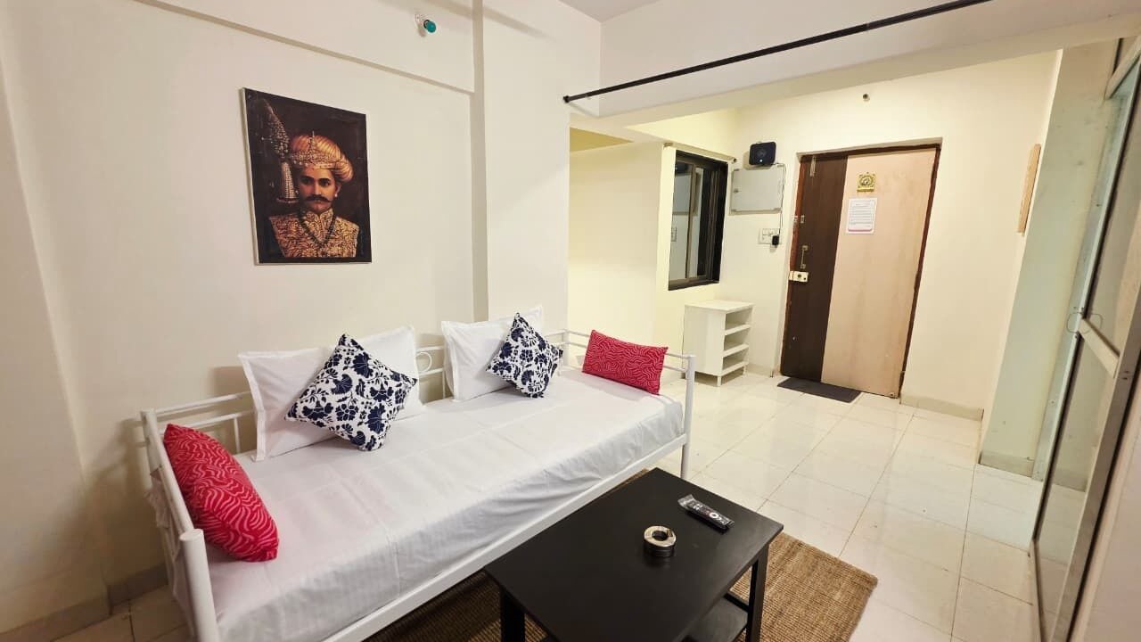 Photo of Bedroom in Dadar East