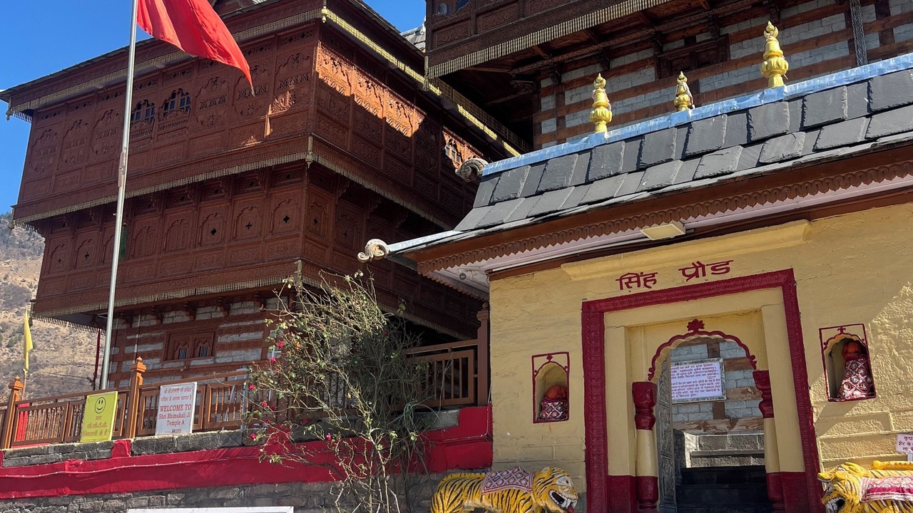 Photo of Others in Sarahan