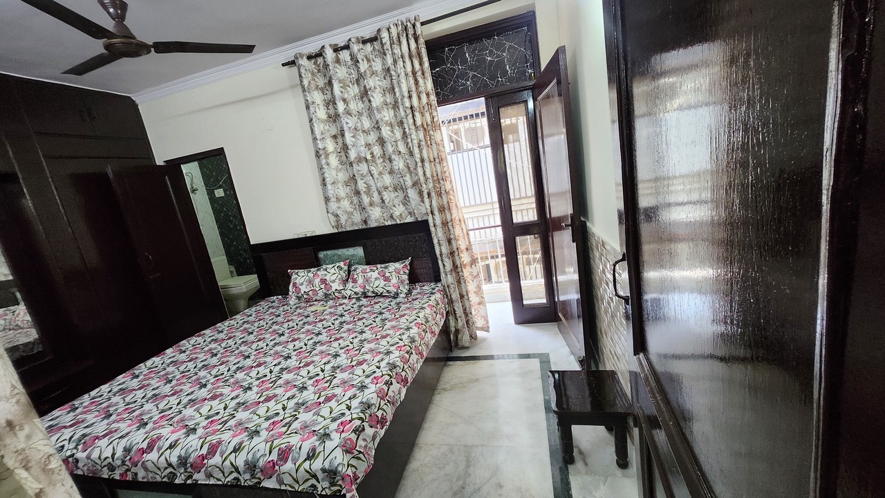Photo of Bedroom in Greater Kailash I