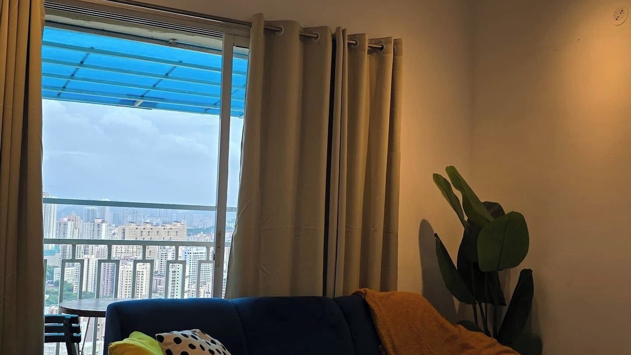 Photo of Livingroom in Thane West