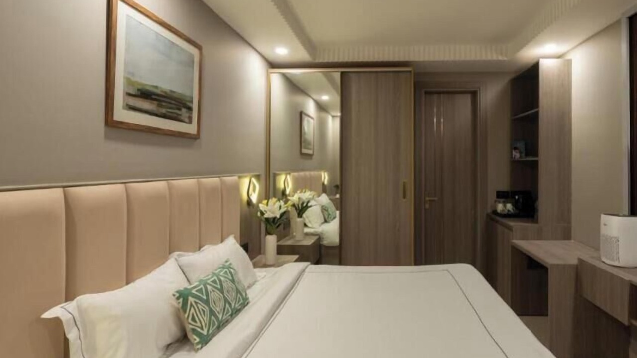 Photo of Bedroom in DLF Phase 3