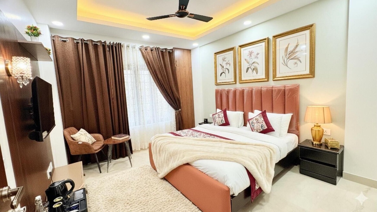 Photo of Bedroom in Kalkaji