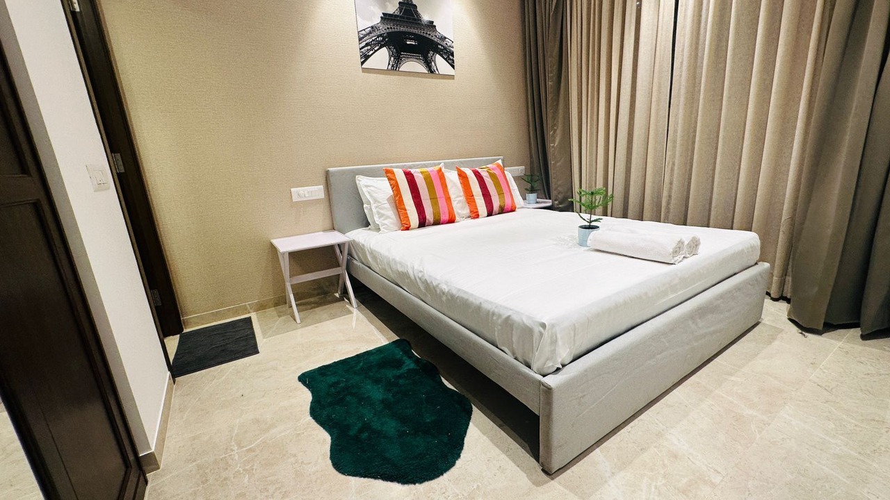 Photo of Bedroom in Hiranandani Gardens