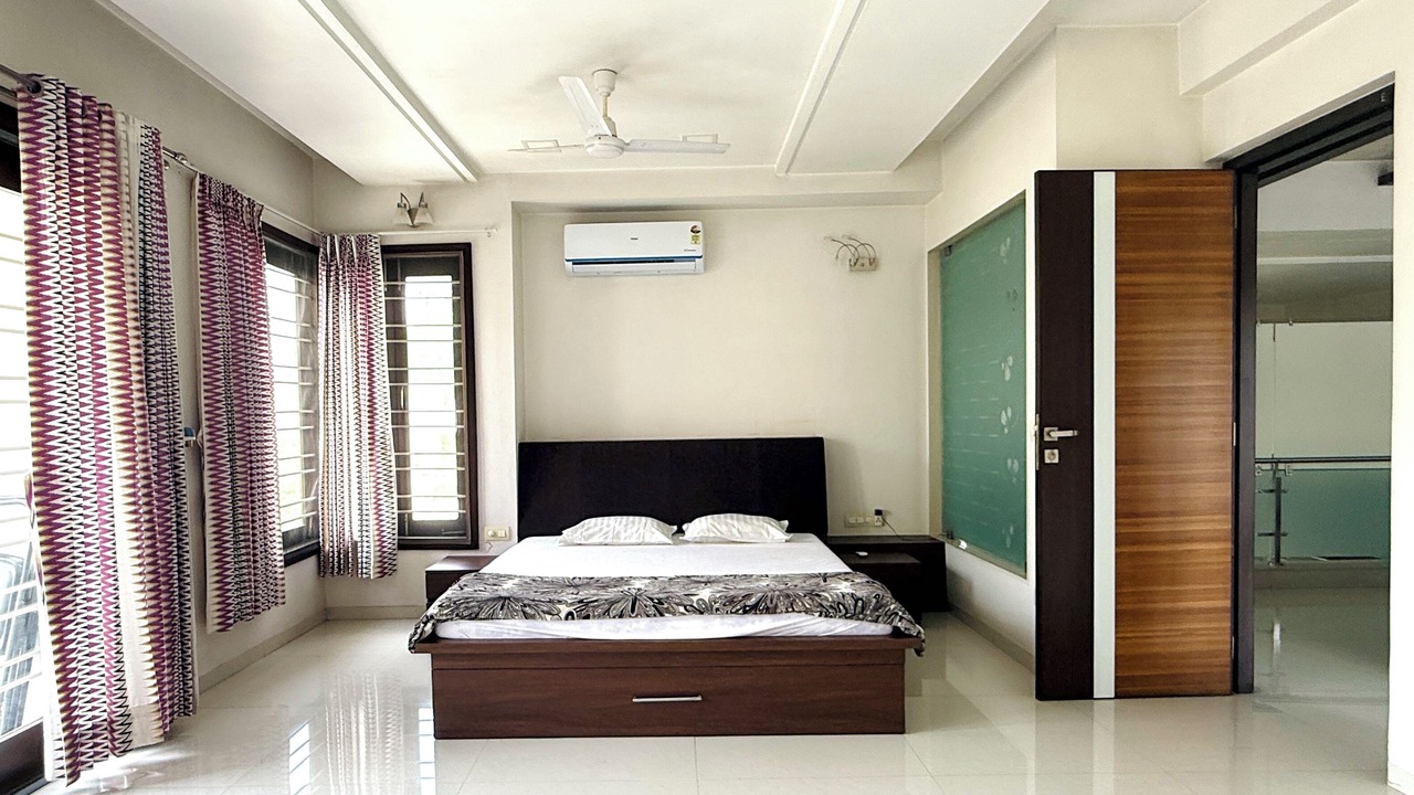 Photo of Bedroom in Vastrapur