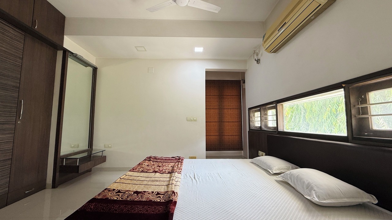 Photo of Bedroom in Vastrapur
