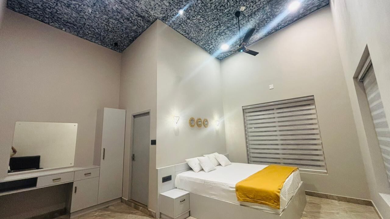 Photo of Bedroom in Pinangode