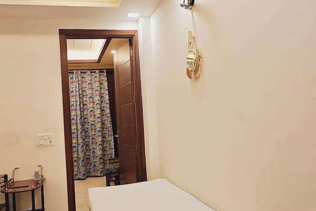 Photo of Bedroom in Lajpat Nagar