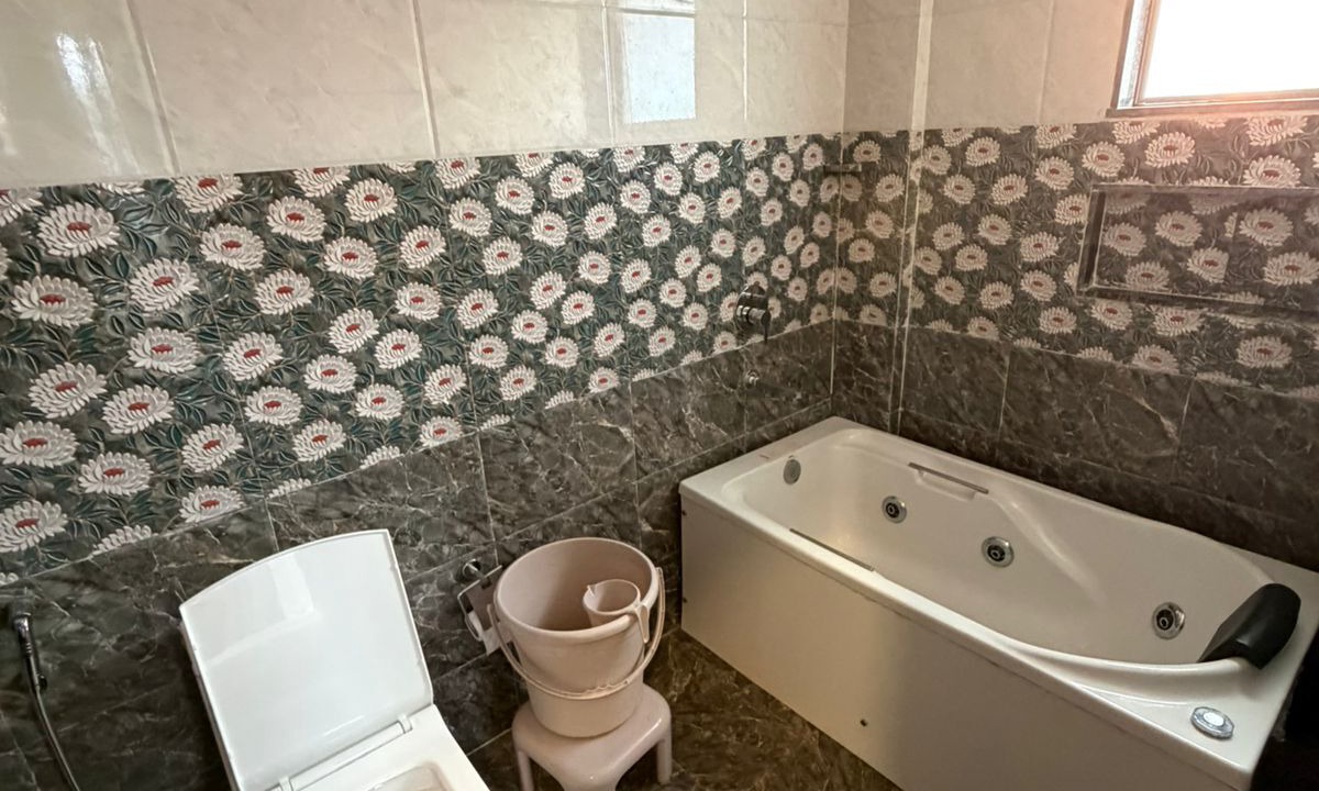 Photo of Bathroom in Pali