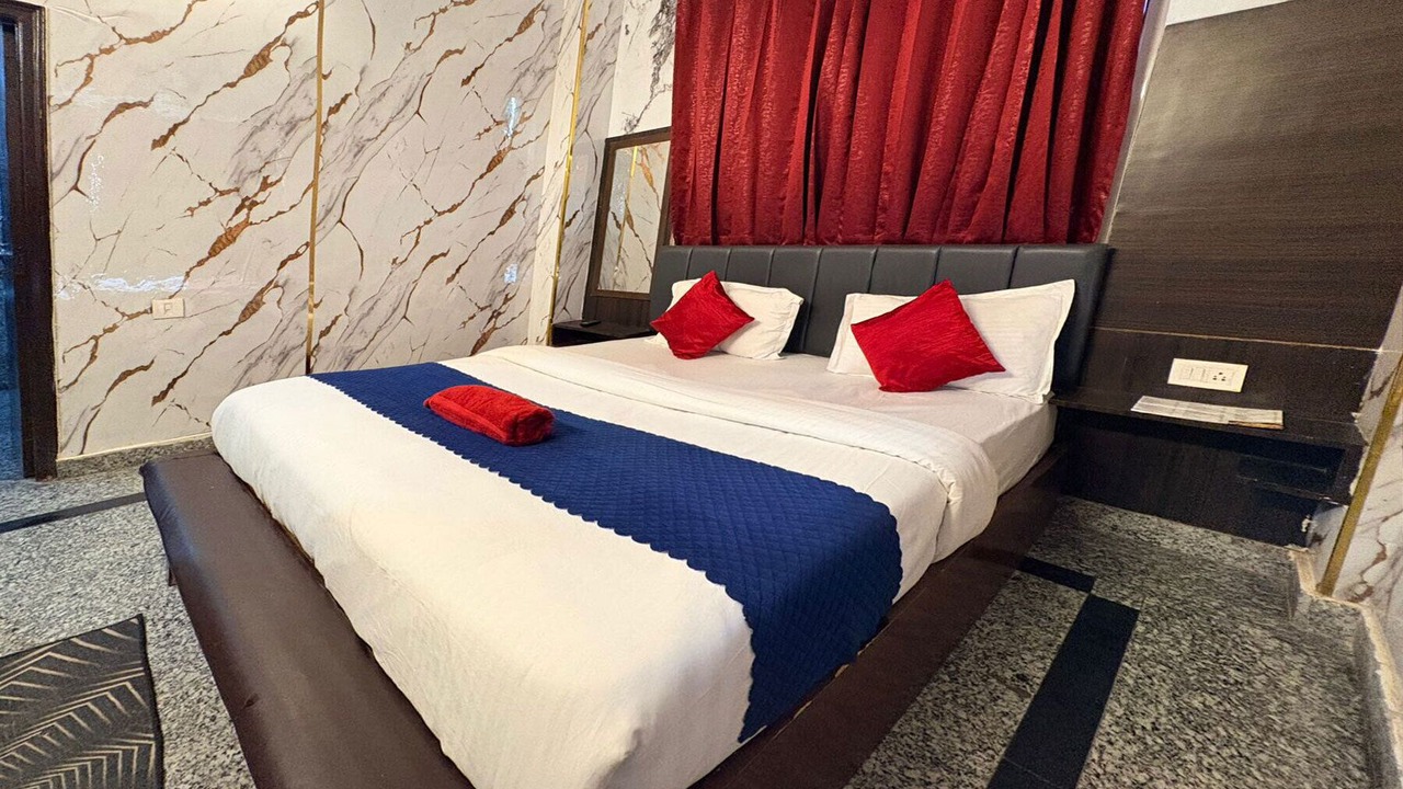 Photo of Bedroom in Tapovan