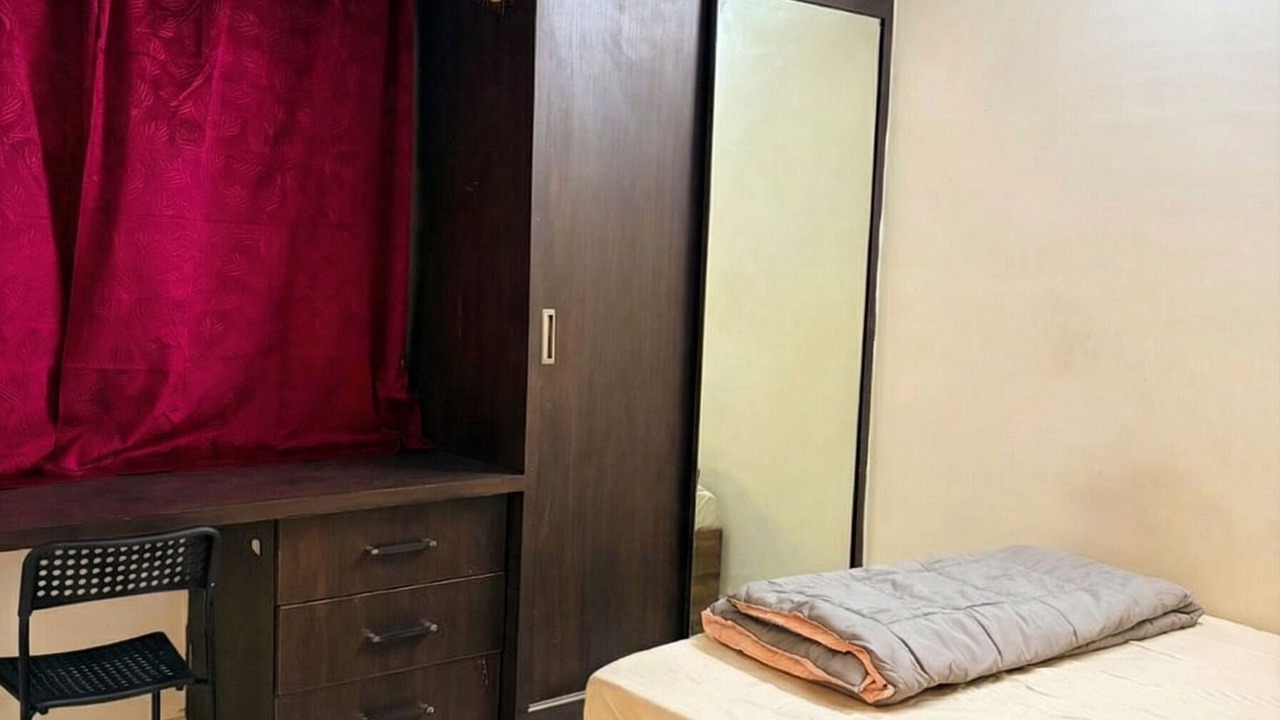 Photo of Bedroom in Nanakram Guda