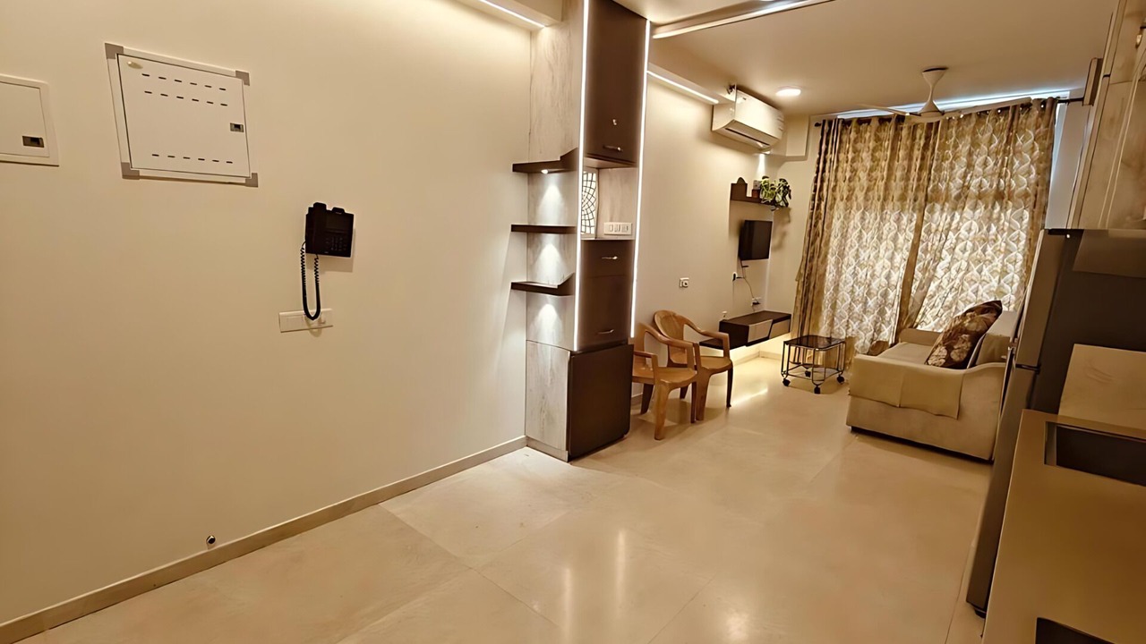 Photo of Livingroom in Thane West