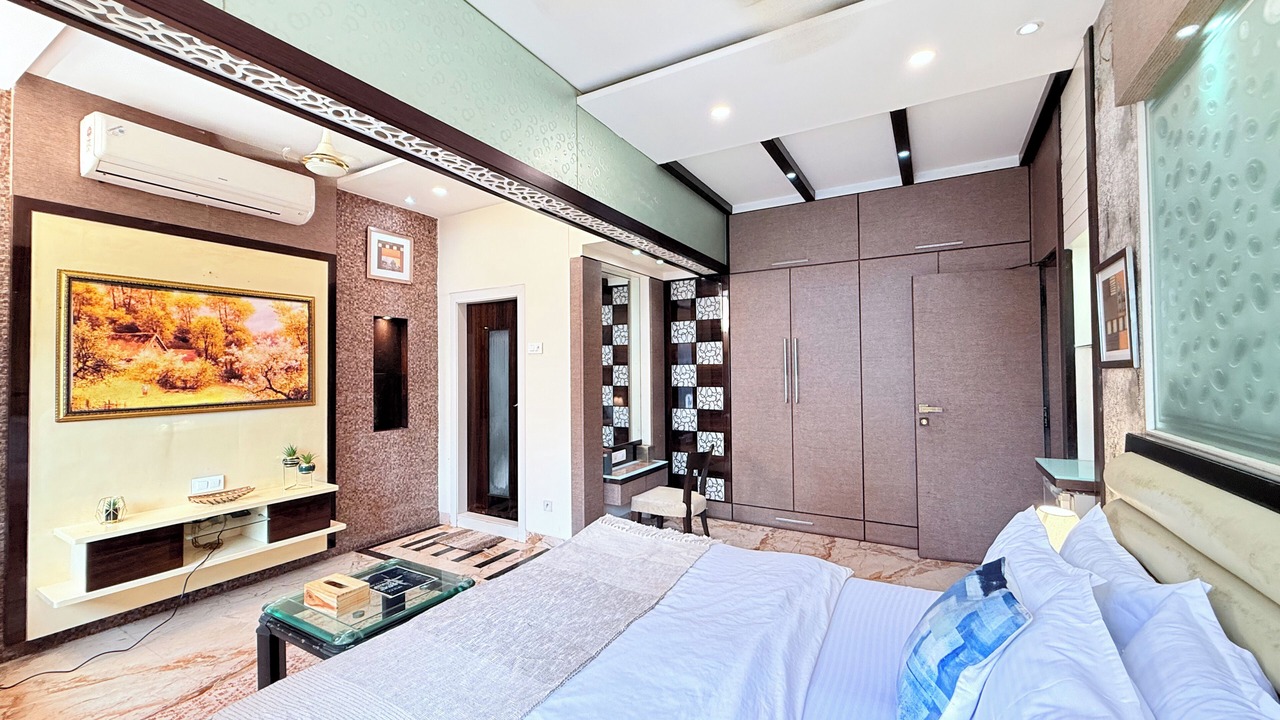Photo of Bedroom in Versova