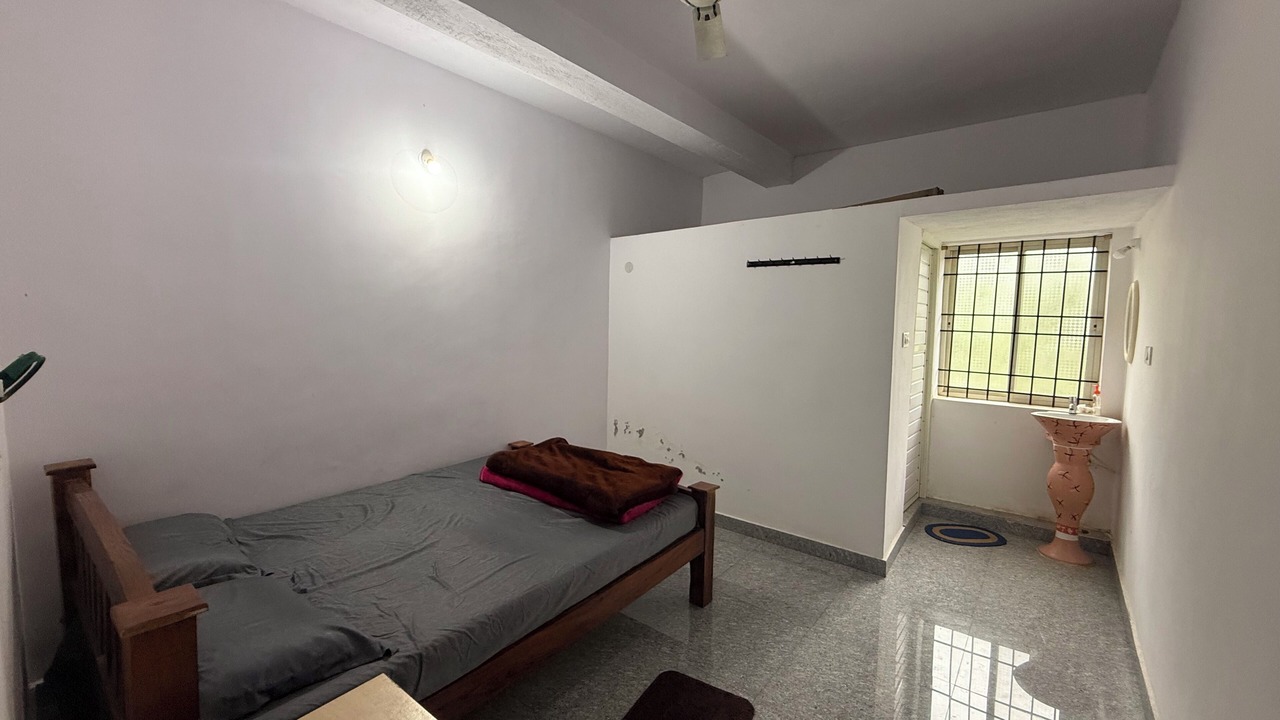 Photo of Bedroom in Belur