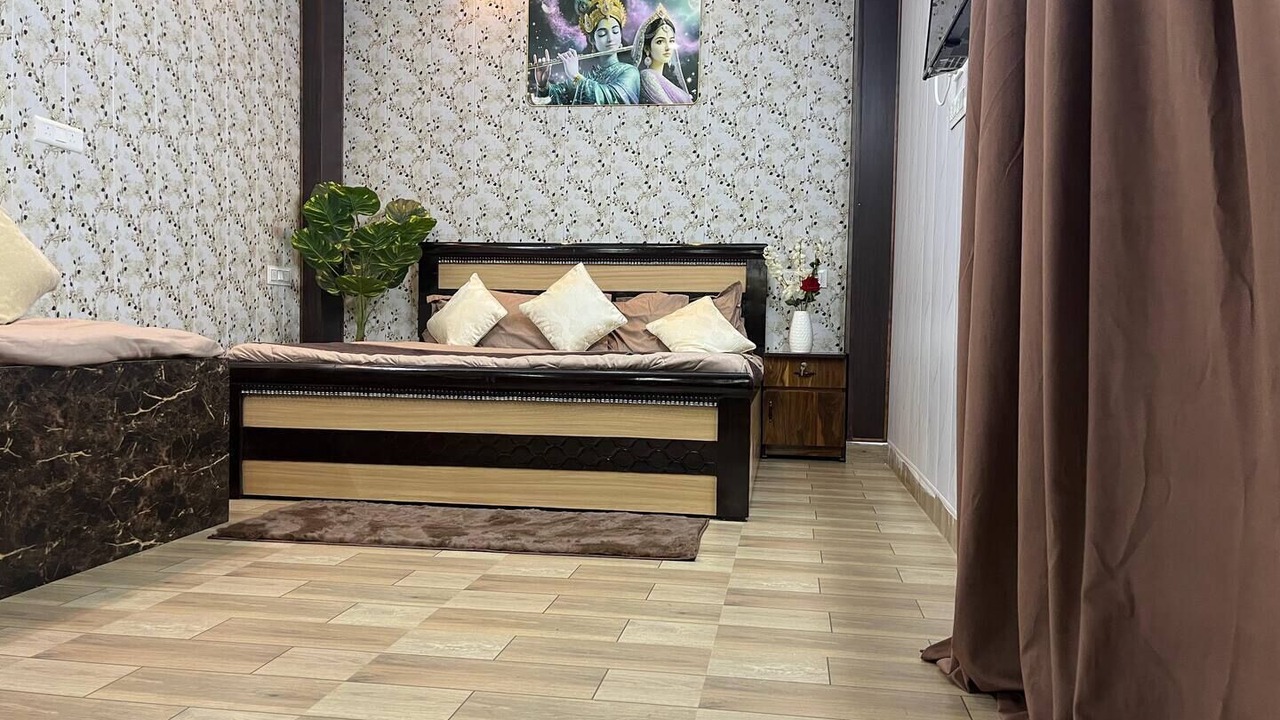 Photo of Bedroom in Vrindavan