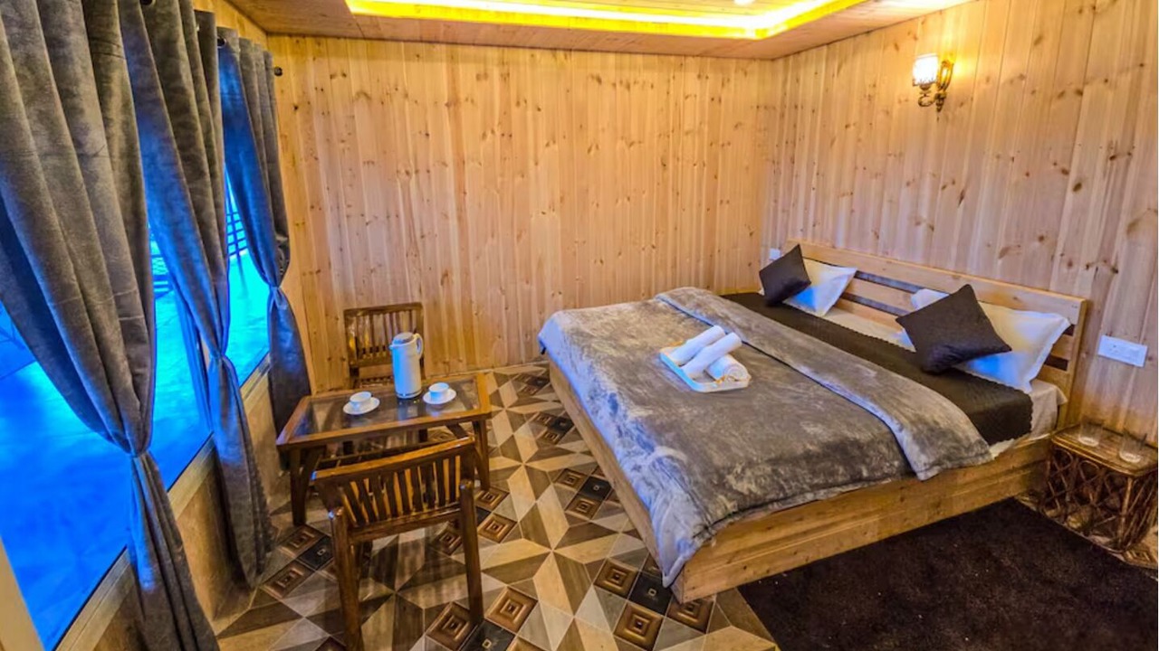 Photo of Bedroom in Tehri Range