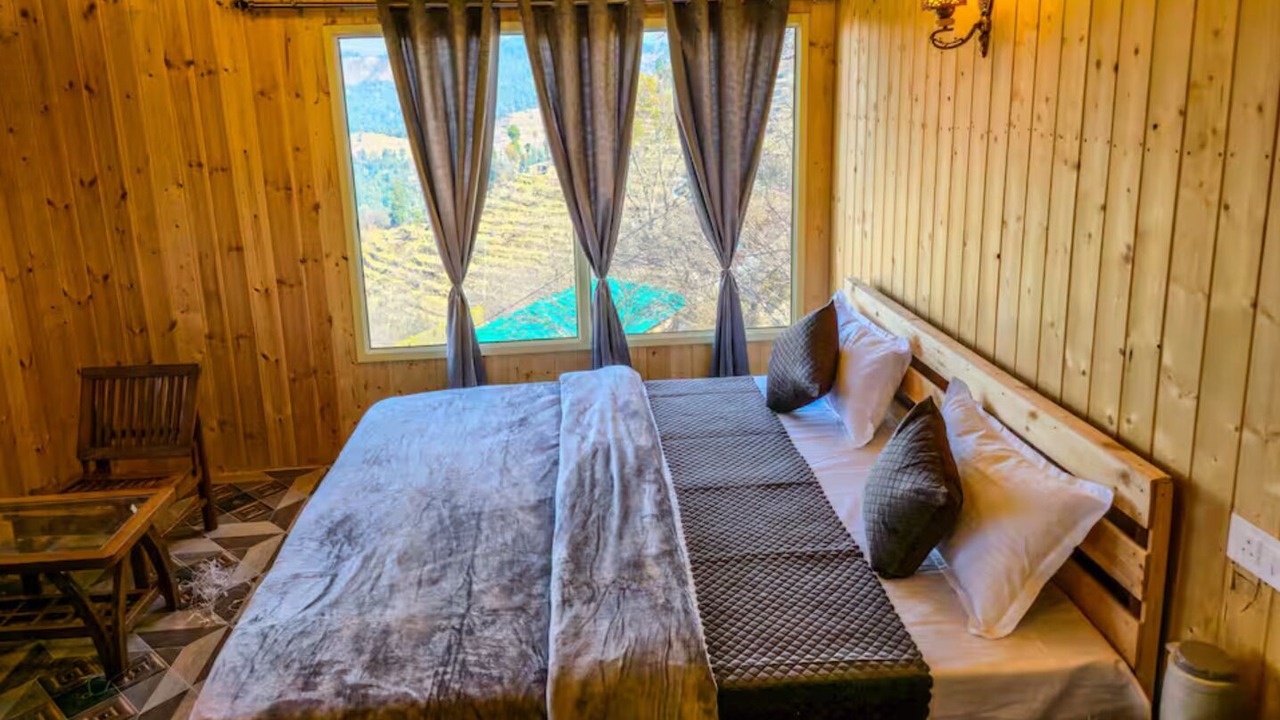 Photo of Bedroom in Tehri Range