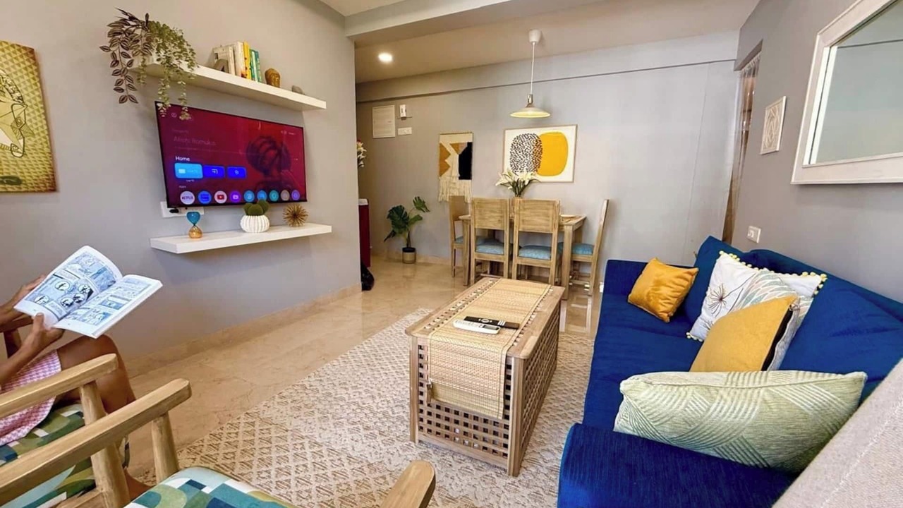 Photo of Livingroom in Pali Hill