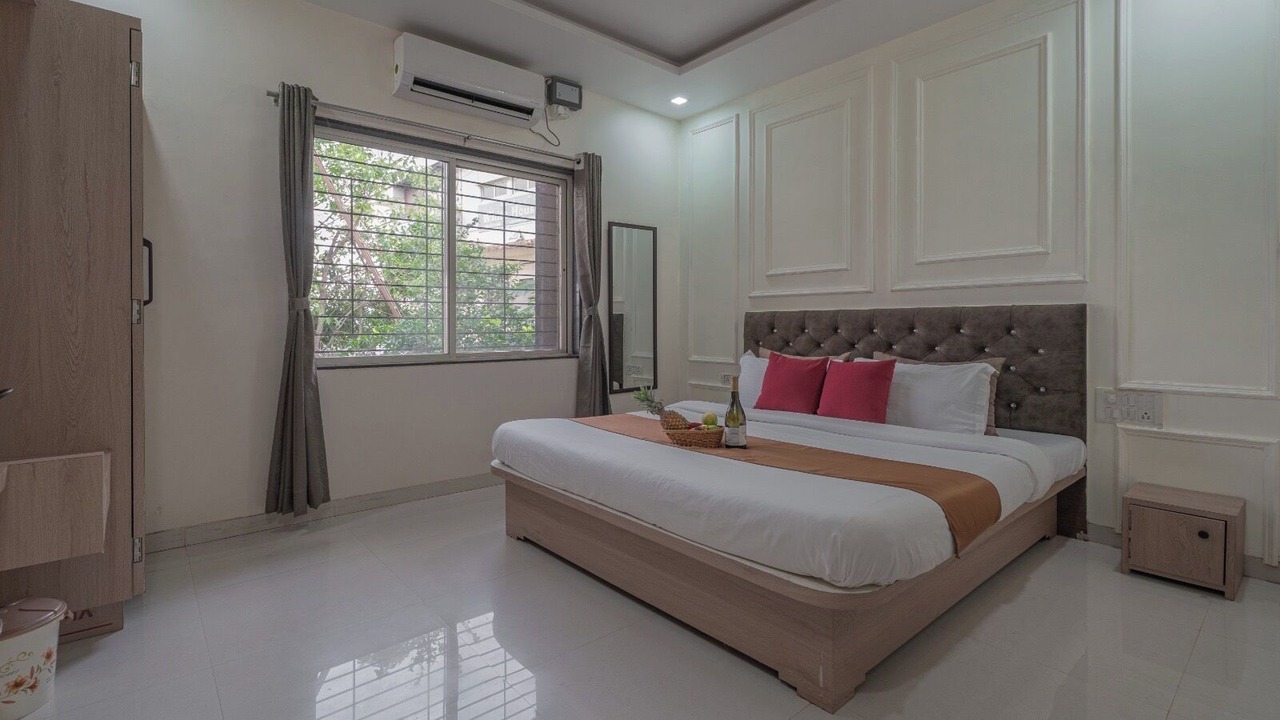 Photo of Bedroom in Mahabaleshwar
