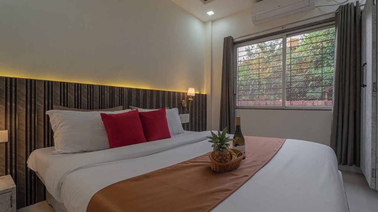 Photo of Bedroom in Mahabaleshwar
