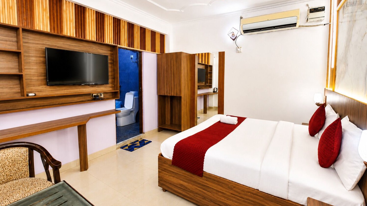 Photo of Bedroom in Mahipalpur Extension