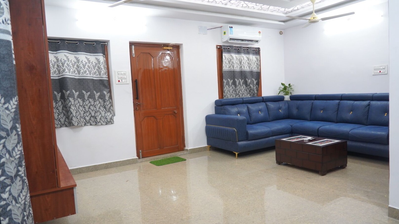 Photo of Livingroom in Palakollu