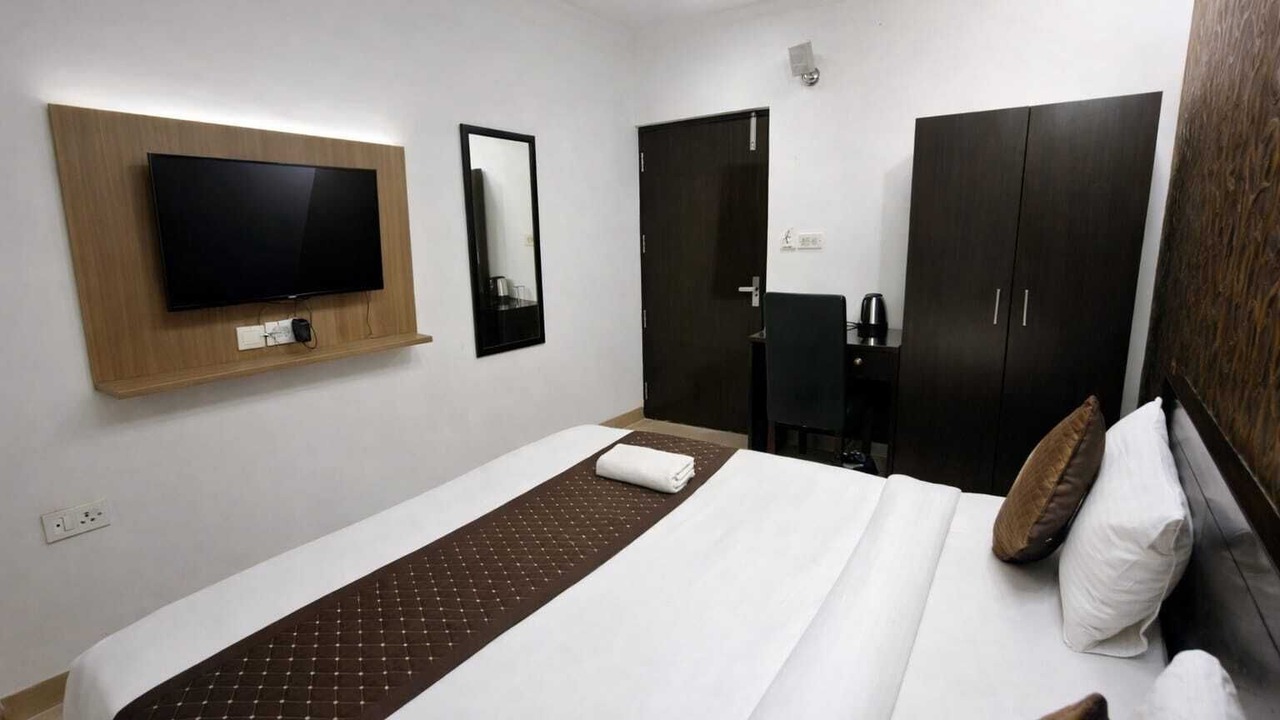 Photo of Bedroom in Mahipalpur Extension