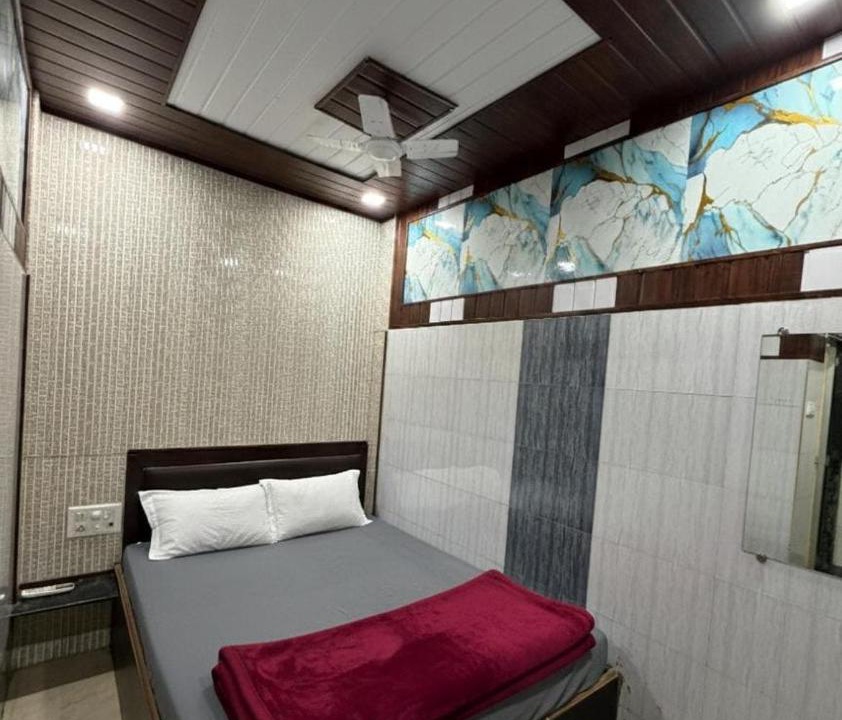 Photo of Bedroom in Prabhadevi