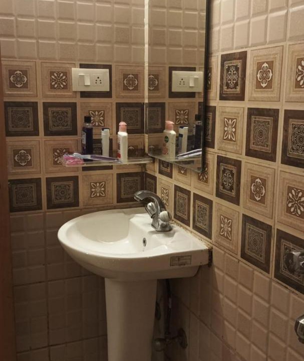 Photo of Bathroom in Bhowanipore