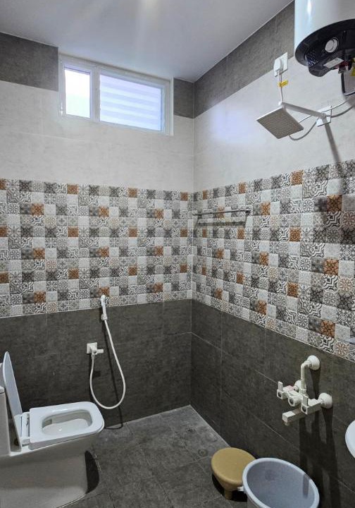 Photo of Bathroom in Sholinghur