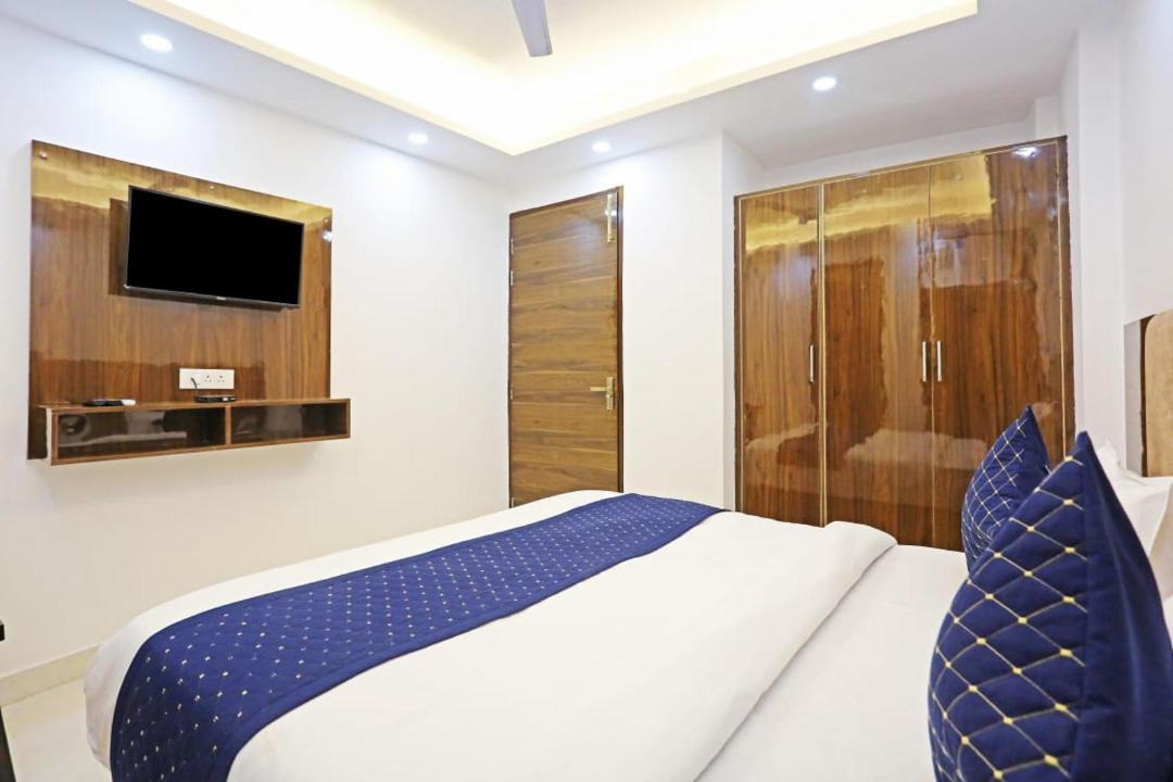 Photo of Bedroom in Mahipalpur Extension