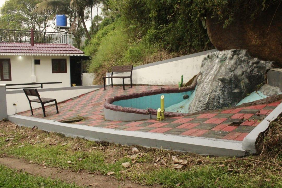 Photo of Others in Udumbanchola