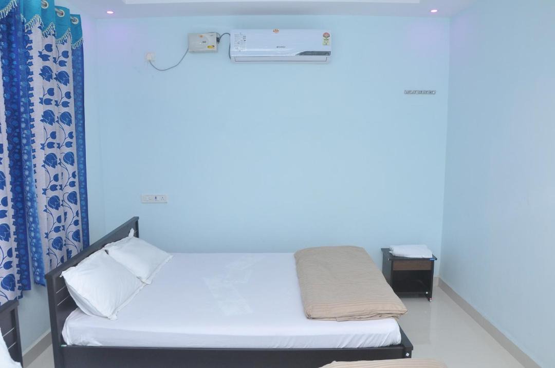 Photo of Bedroom in Kanipakam