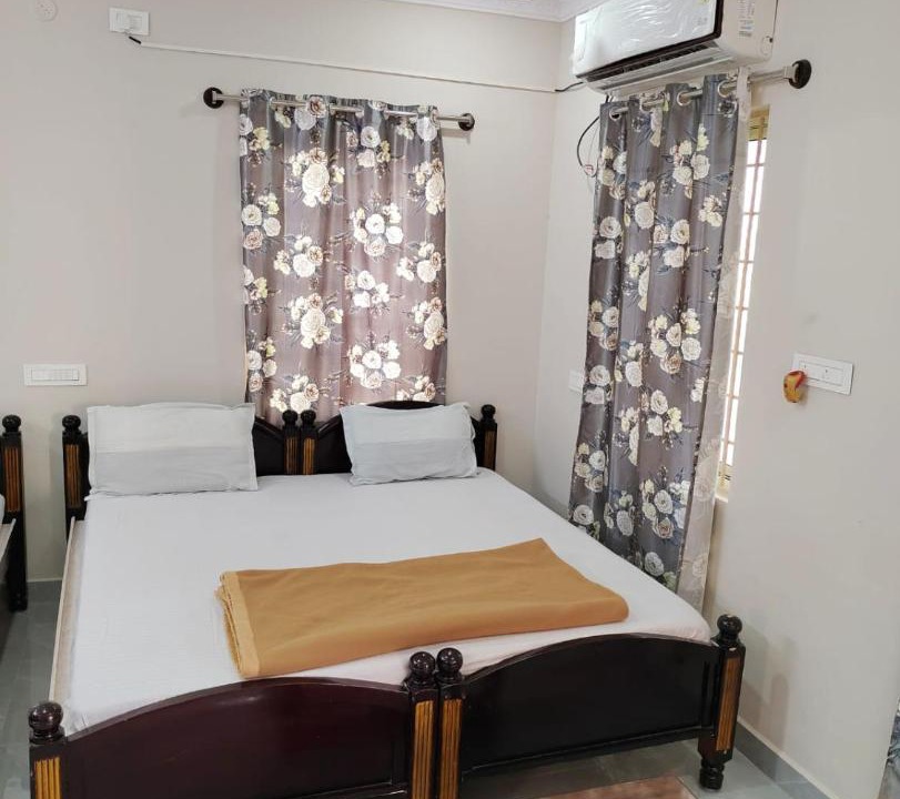 Photo of Bedroom in Kanipakam