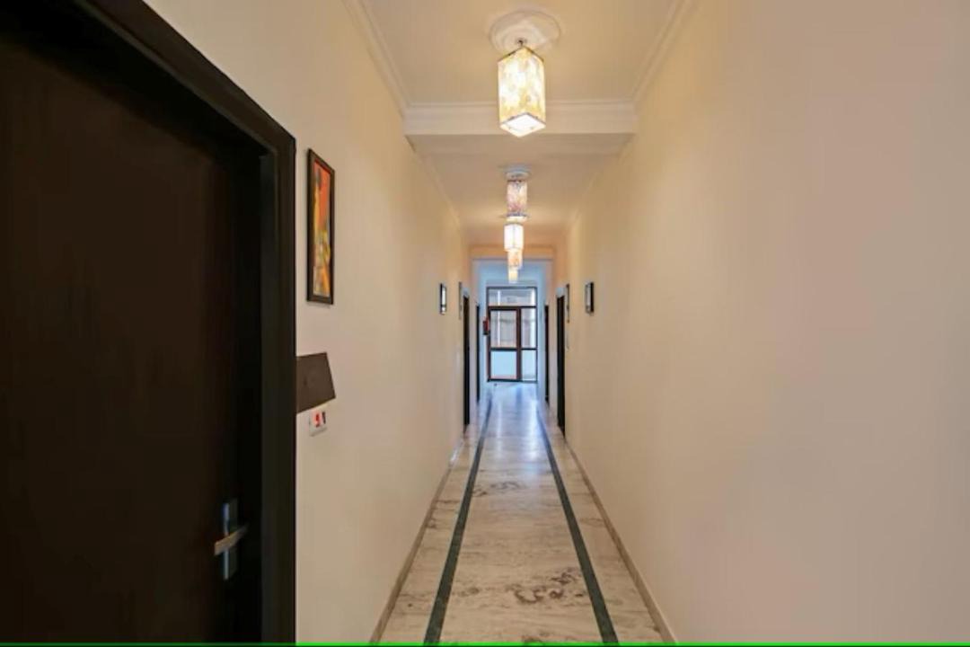 Photo of Others in DLF Phase 3