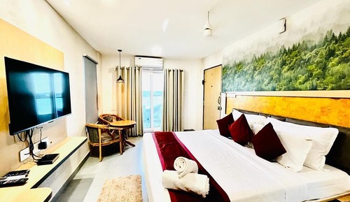 LAKE VIEW ROOM BALCONY