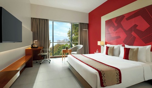 Room, 1 King Bed, Courtyard View