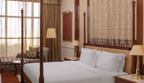 Luxury Suite, 1 King Bed, Tower