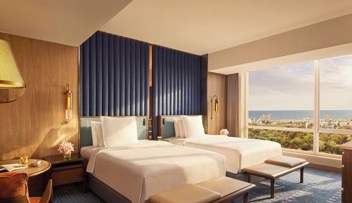 Deluxe Sea View Twin Room