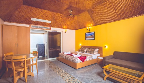 Deluxe Double Room, 1 Queen Bed, Garden View