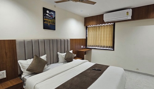 Deluxe Double Room, City View