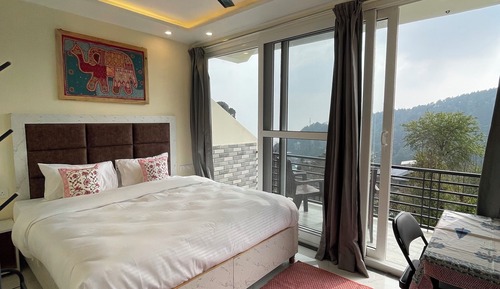 Deluxe Room, Balcony, Valley View