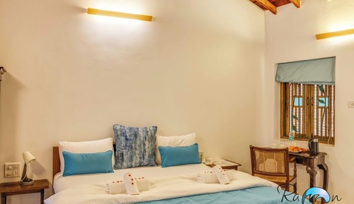 Beach Room 2