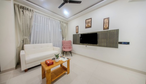 Suite, Balcony