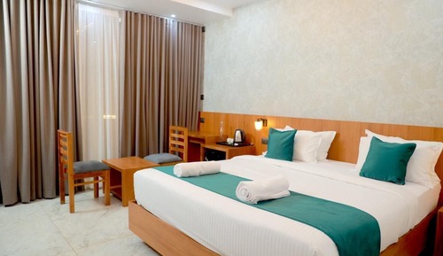Deluxe Double Room, Garden View
