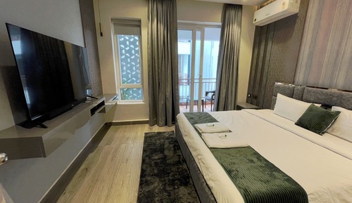 Standard Apartment, Balcony, Garden View